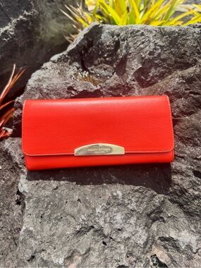 Henri Bendel NWOT New York Orange Leather Wallet Gold Hardware